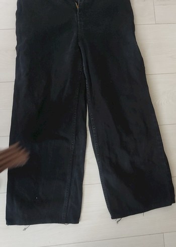 Siyah Düğmeli Geniş Kesim Midi Kadın Kot Pantolon