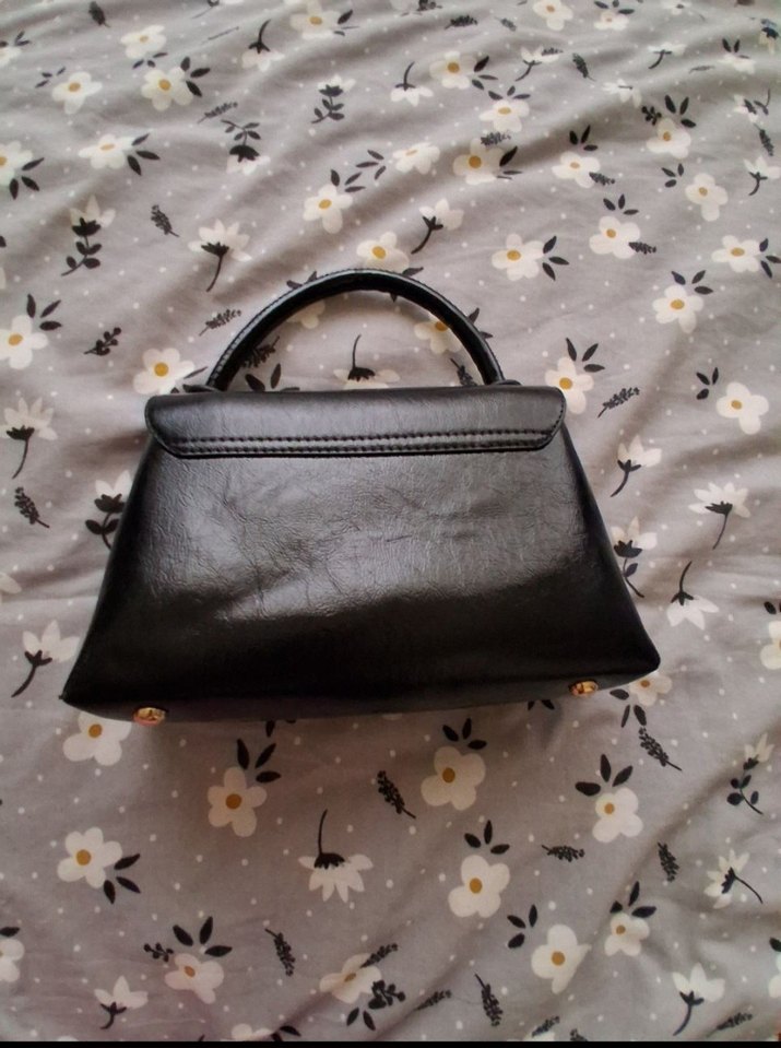 Kilitli Siyah Deri Kadın Çanta - Görsel 2