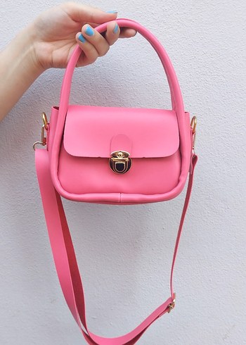 Pembe Deri Kadın Çanta Tokalı