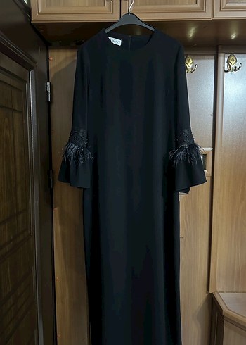 Uzun Kollu Siyah Gotik Nakışlı Elbise