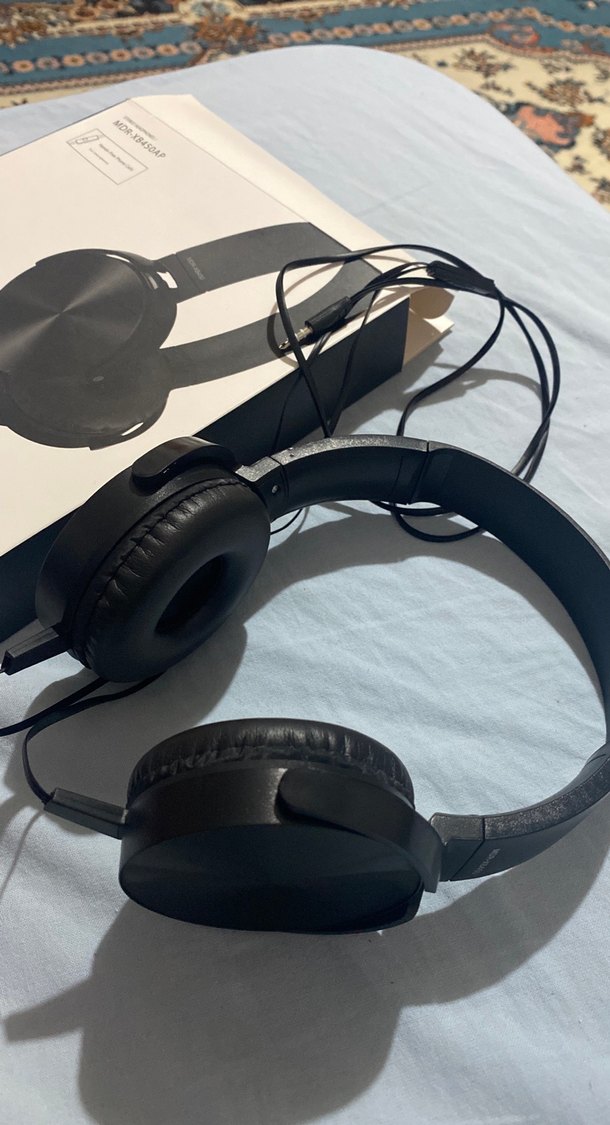 Siyah Kablolu Kulaklık - Görsel 2