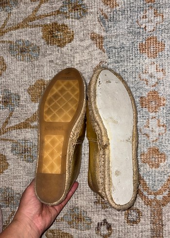 Chanel Parlak Altın Renkli Kadın Platform Babet - Görsel 3