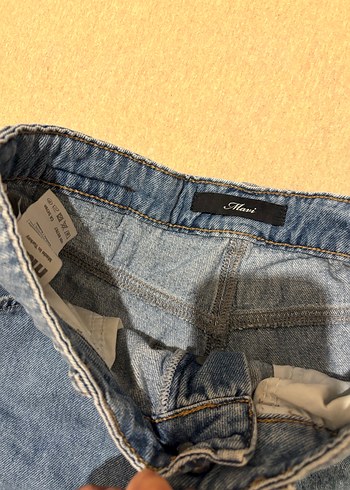 26 Beden mavi Renk Düğmeli Mavi Mom Denim Şort