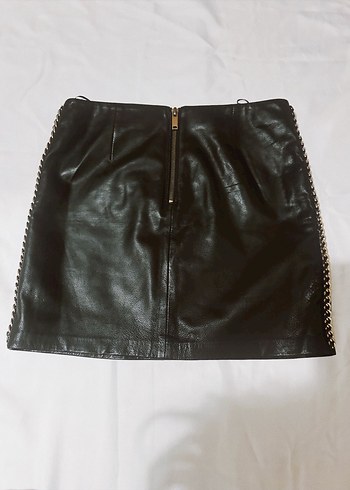 Mango Gold Zincir Detaylı Siyah Deri Mini Etek - Görsel 3