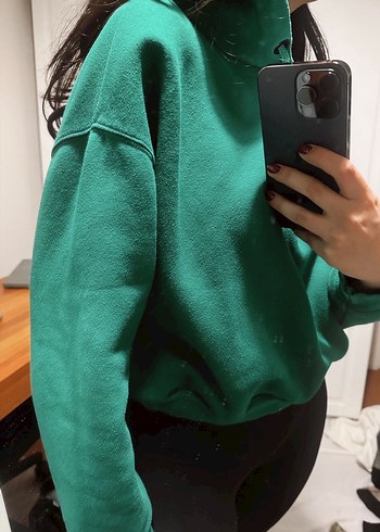 Zara Kadın Yeşil Kapüşonlu Crop Sweatshirt - Görsel 2