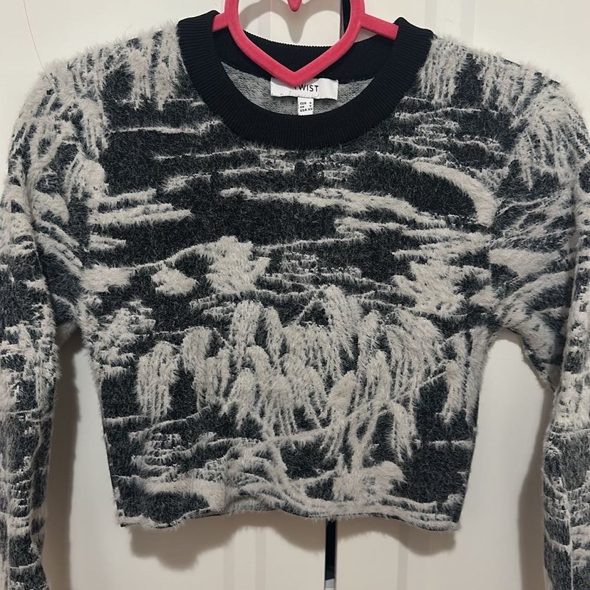 Teist Peluş Detaylı Kadın Crop Kazak - Görsel 2