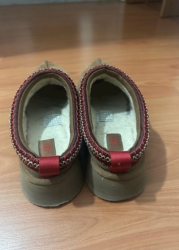 Orijinal UGG Tazz Taba Kadın Terlik - Görsel 3