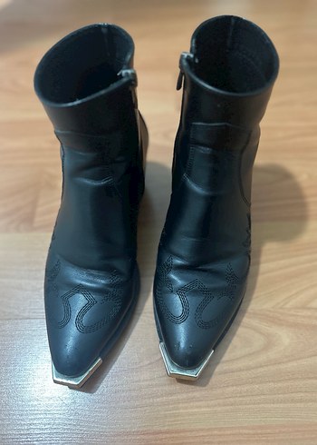 Neslihan Canpolat 38