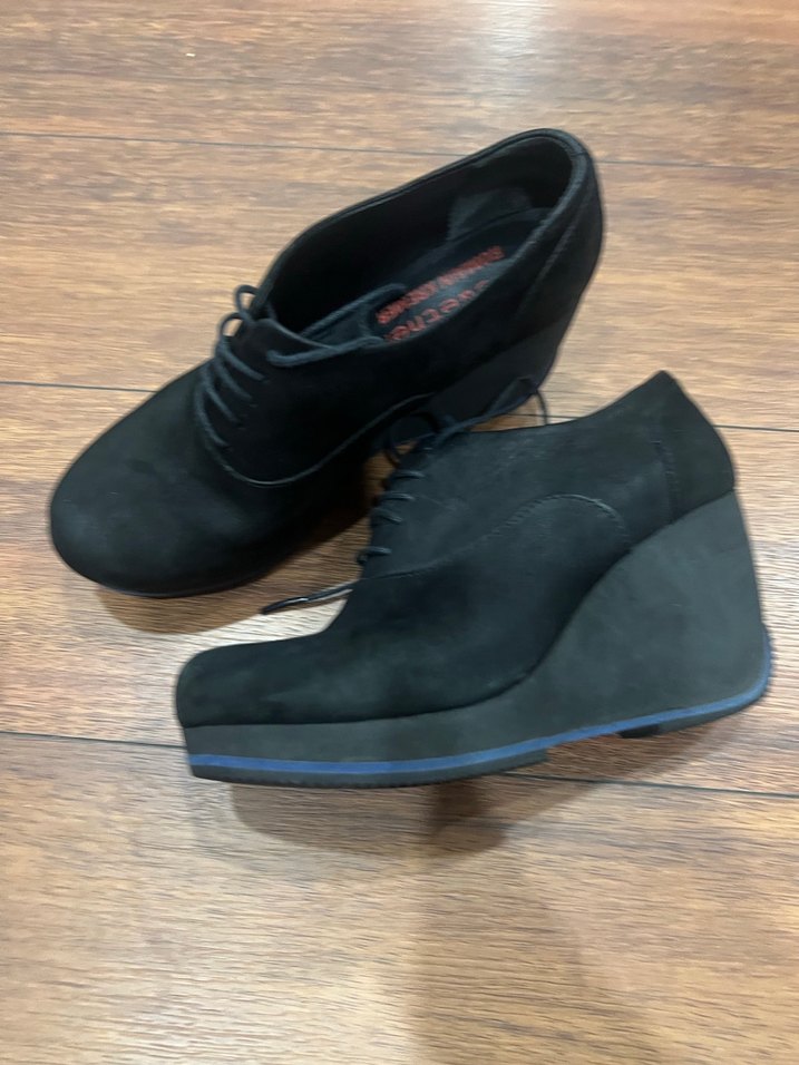 Siyah Süet Dolgu Topuklu Kadın Ayakkabı - Görsel 3