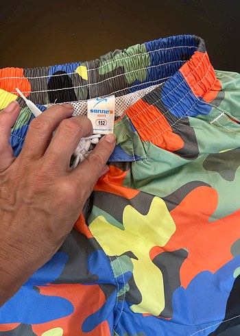 Renkli Kamuflaj Desenli Erkek Mini Şort - Görsel 4