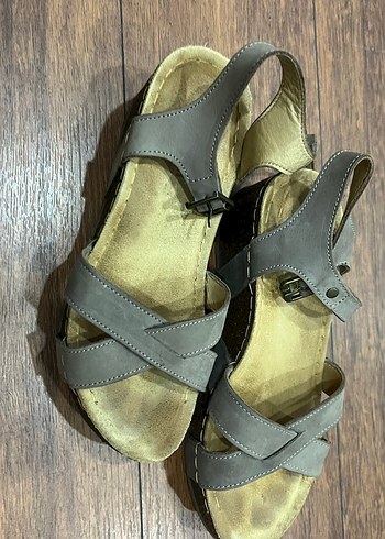 Bej Süet Kadın Dolgu Topuklu Sandalet - Görsel 4