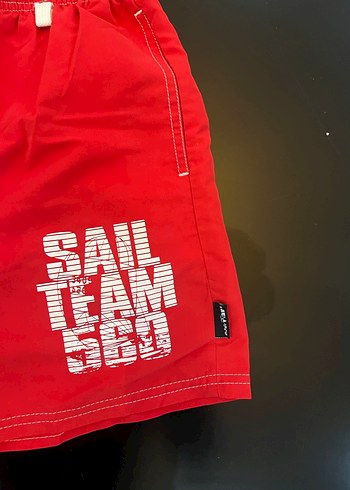 Kırmızı Baskılı Erkek Mini Deniz Şortu - Görsel 4