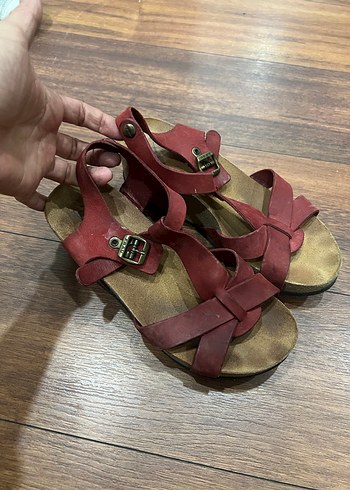 Kırmızı Süet Dolgu Topuklu Kadın Sandalet - Görsel 3