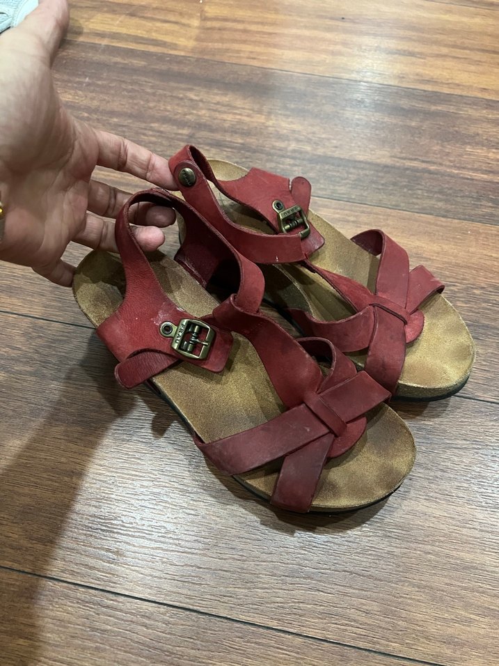 Kırmızı Süet Dolgu Topuklu Kadın Sandalet - Görsel 3