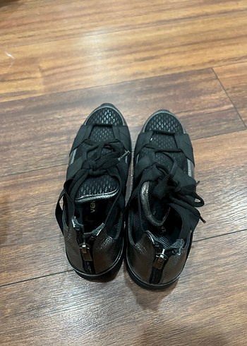 Yılan Desenli Siyah Platform Topuklu Spor Ayakkabı - Görsel 9