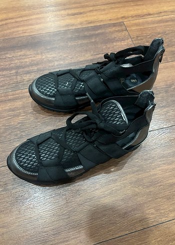 Yılan Desenli Siyah Platform Topuklu Spor Ayakkabı - Görsel 8