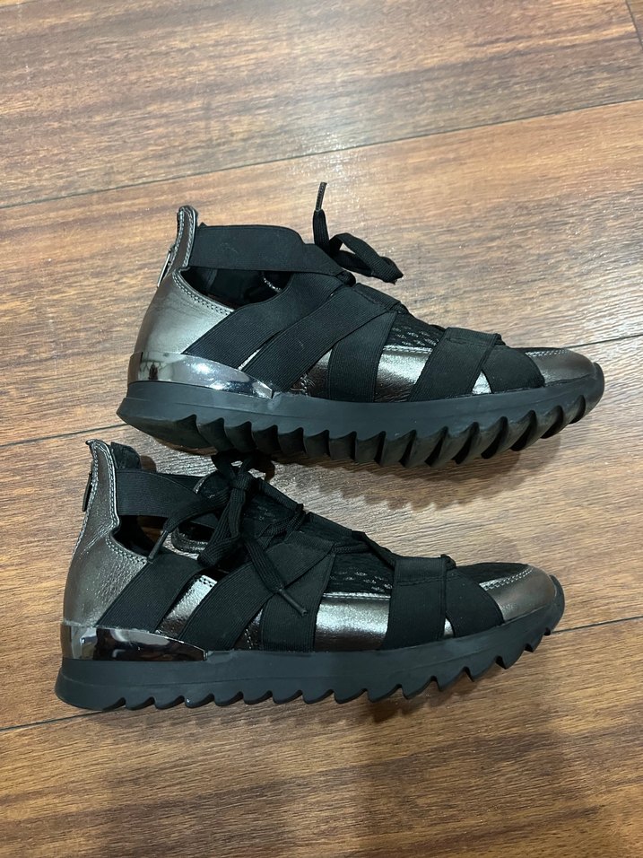 Yılan Desenli Siyah Platform Topuklu Spor Ayakkabı - Görsel 3