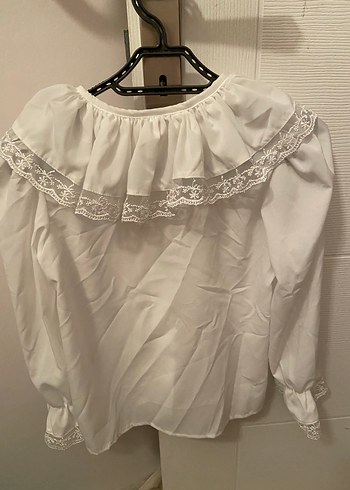 Dantel Detaylı Fırfırlı Beyaz Bluz - Görsel 2