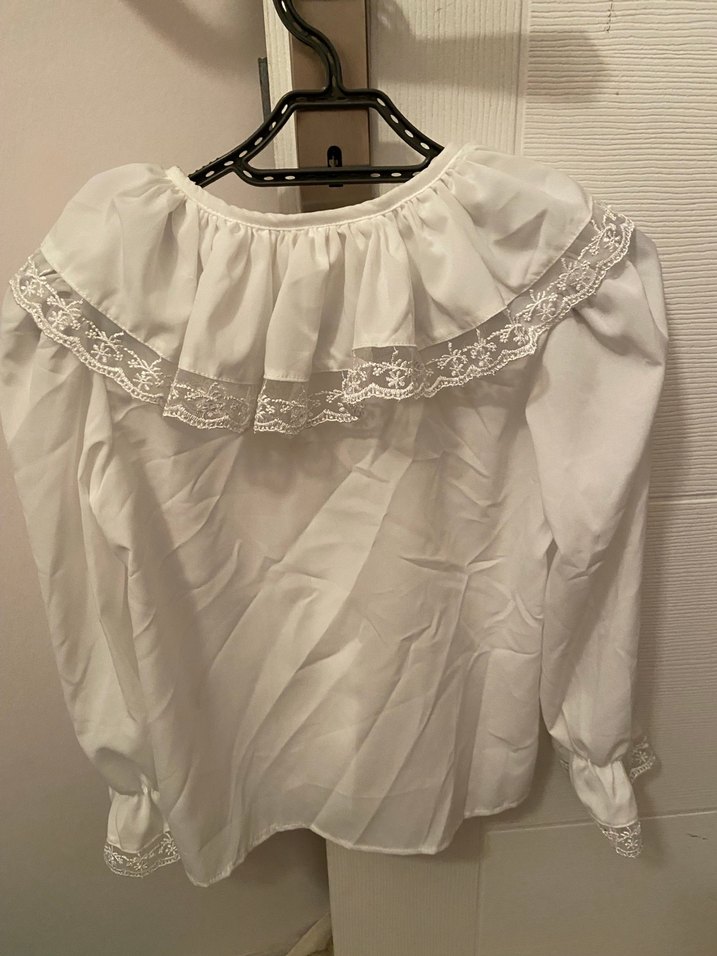 Dantel Detaylı Fırfırlı Beyaz Bluz - Görsel 2
