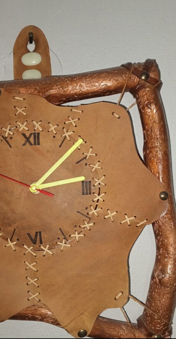 Deri Detaylı Kahverengi Duvar Saati - Görsel 2
