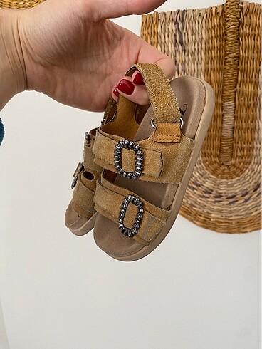 Zara kız çocuk sandalet