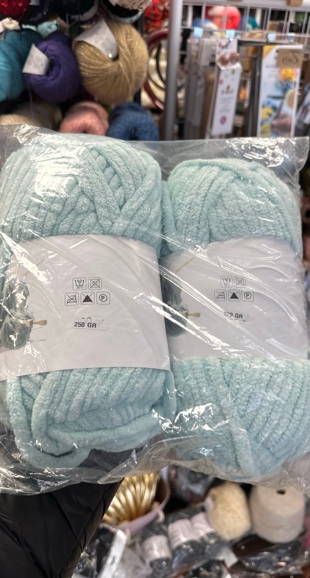 6 yumak kalın kadife ip - Görsel 3