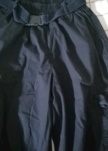m Beden siyah Renk Siyah Kemerli Pantolon