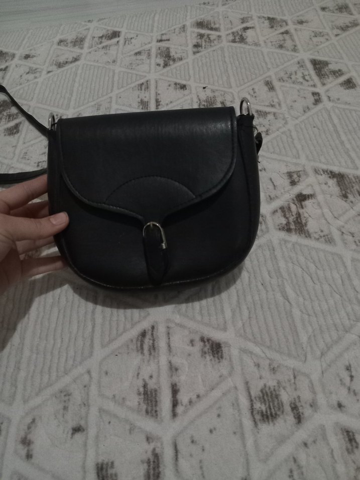 Siyah Deri Tokalı Kadın Çanta - Görsel 2