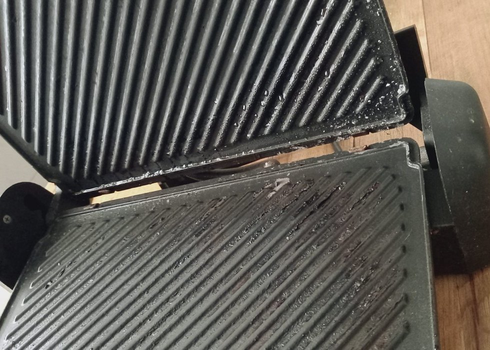 Arızalı Tefal Kırmızı Tost Makinesi - Görsel 4