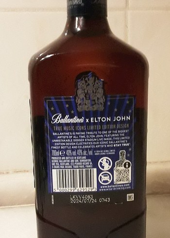 Ballantine's Finest Mavi Vintage Viski Şişesi Özel koleksiyon - Görsel 3