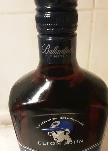 Ballantine's Finest Mavi Vintage Viski Şişesi Özel koleksiyon - Görsel 4