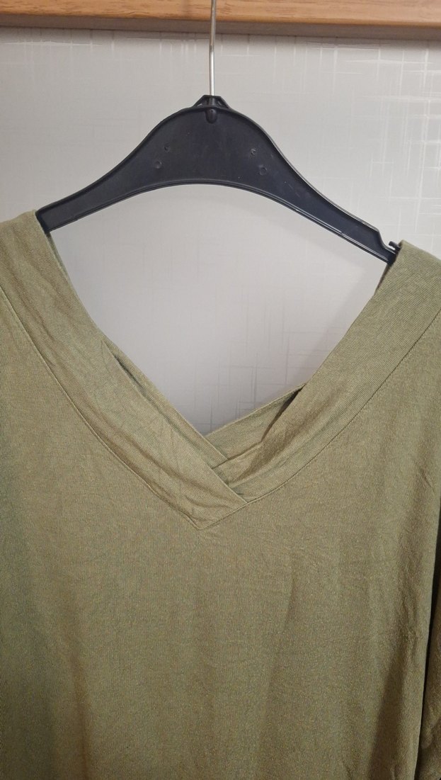 Yeşil V Yaka Hamile Keten Gömlek - Görsel 5