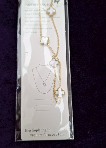 Altın Renkli Uzun Zincirli Kadın Kolye - Görsel 2