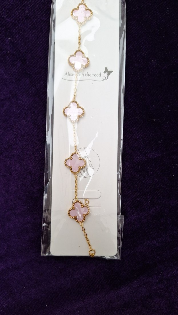 Zincir Detaylı Altın Renk Minimalist Bileklik - Görsel 2