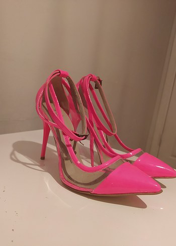 Pembe Stiletto Yılan Desenli Tokalı Kadın Ayakkabı - Görsel 9