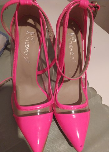 Pembe Stiletto Yılan Desenli Tokalı Kadın Ayakkabı - Görsel 8