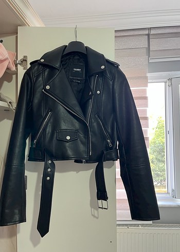 s Beden Pull&Bear Kadın Siyah Deri Biker Ceket