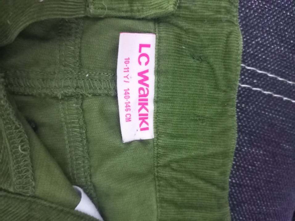 Düğmeli Yeşil Süet  Şort - Görsel 2