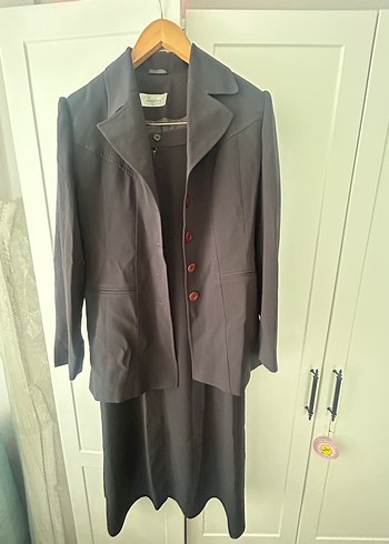 Düğmeli Uzun Gri Kadın Takım Elbise - Görsel 3