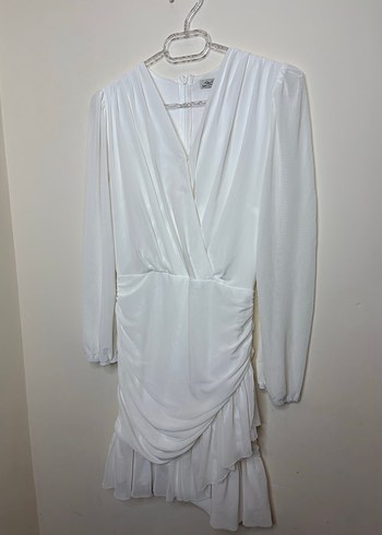 Beyaz elbise - Görsel 3