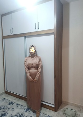 Trendyol & Milla İmaj Butik Camel Drapeli Zincirli Saten Abiye tesettür