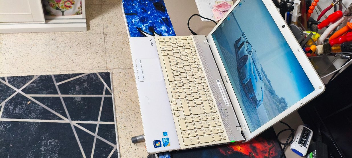 Beyaz SONY VAIO..İ3 _4GB RAM_1GB EK_320 HDD..UYGUN FİYATA - Görsel 2