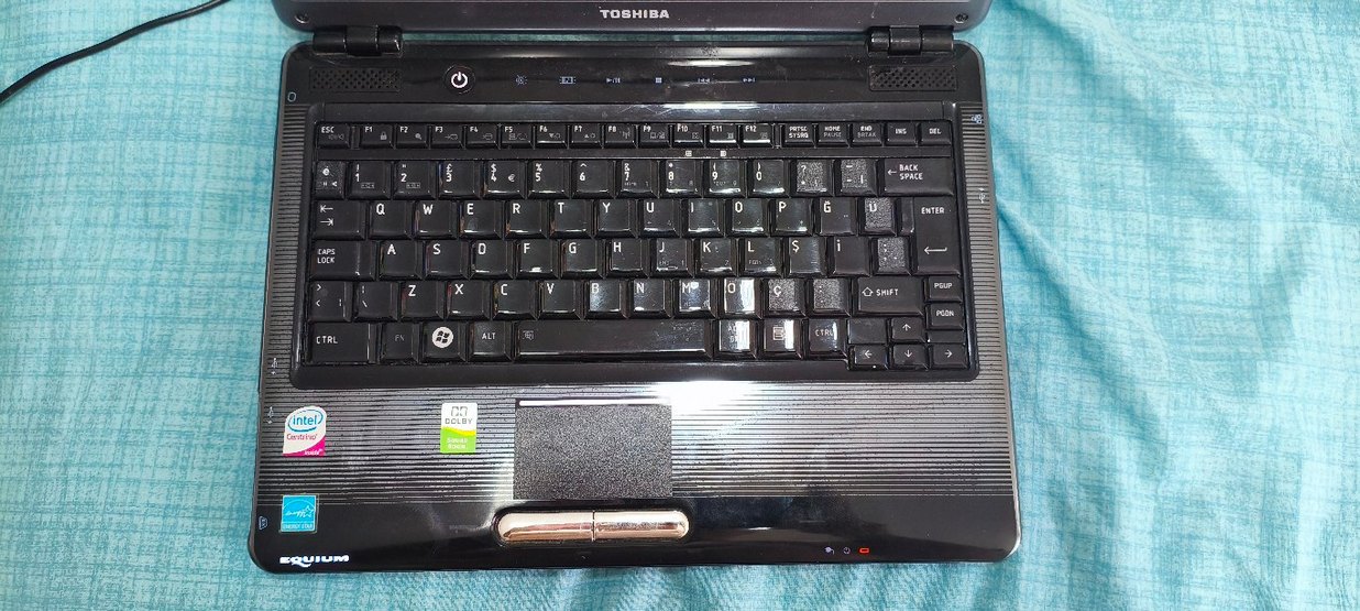 TOSHİBA U400 PRO..13.3 İNC. İS VE OFİS LAPTOBU..TEMİZ SORUNSUZ. - Görsel 3