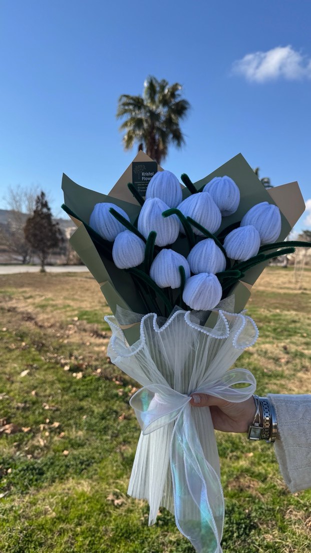 Yapay Beyaz Lale Çiçek Buketi - Görsel 3