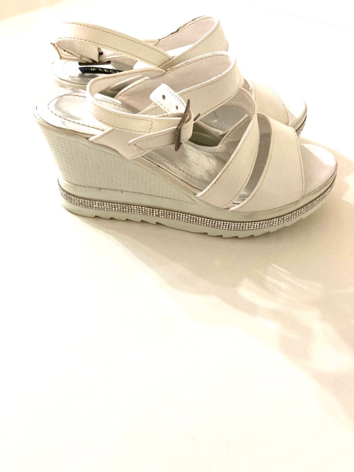 Beyaz Dolgu Topuklu Kadın Gelin Ayakkabısı - Görsel 3