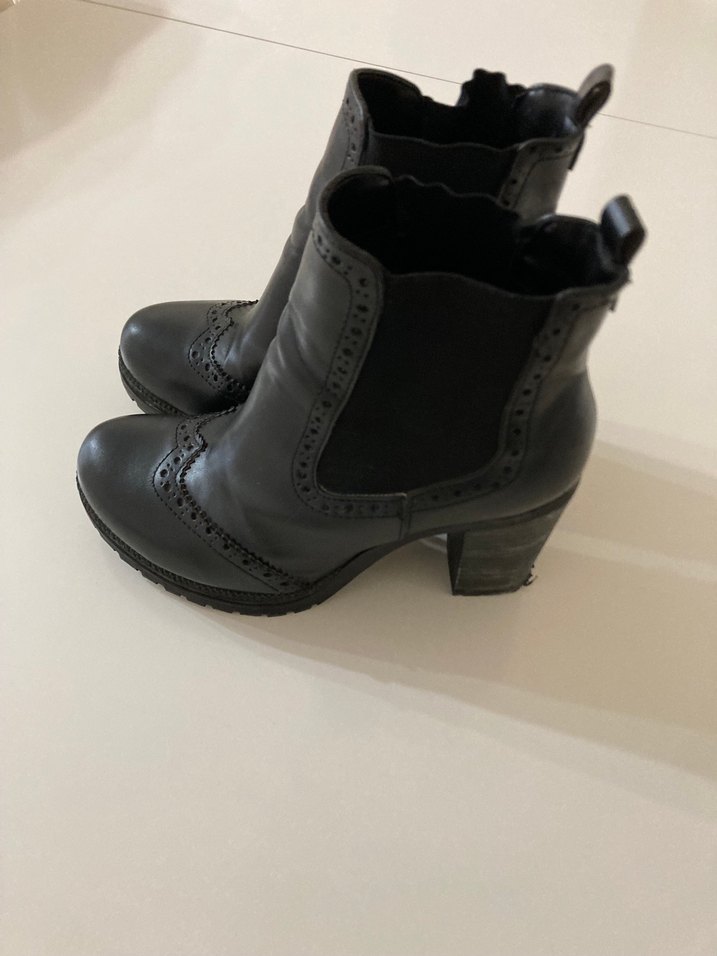 Siyah Deri Kadın Gotik Dolgu Topuklu Bot - Görsel 4