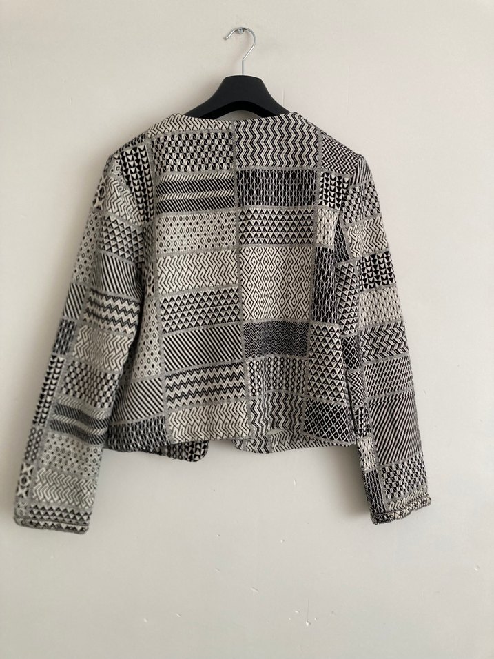 Düğmeli Gri Mini Kadın Ceket - Görsel 2