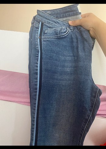 Kadın Mavi Denim Midi Boy Kemerli Jean