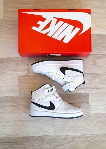Nike Nike Beyaz Kadın Spor Ayakkabı Cırtcırtlı