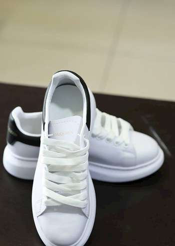 42 Beden Alexander McQueen Beyaz Siyah Erkek Spor Ayakkabı